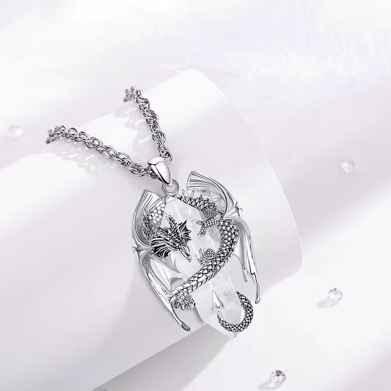 Colar Dragão Quartzo Branco Sob Superfície Branca