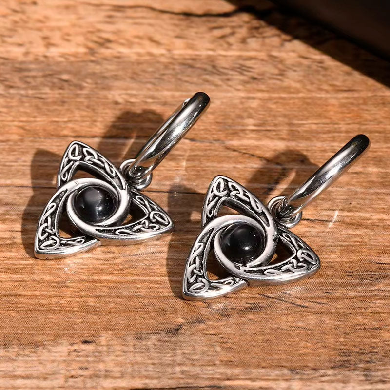 Brincos Prata Masculinos Celta Visto de Cima